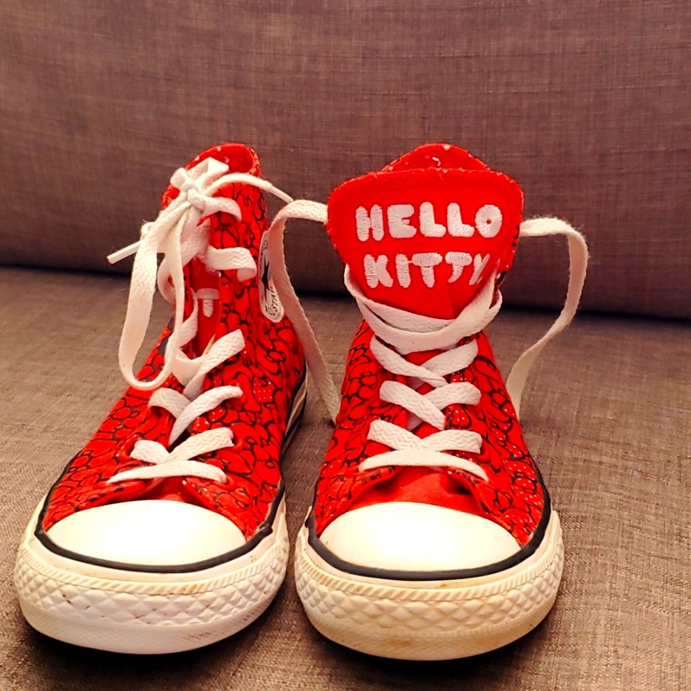 Hello Kitty Converse Chuck Taylor All Star Red